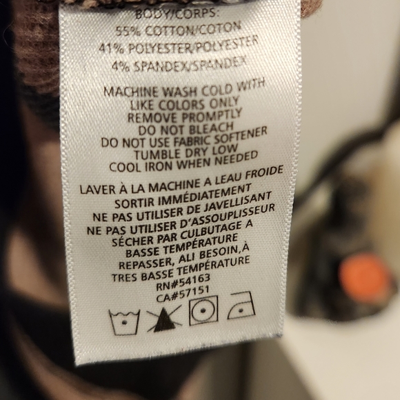 Calvin Klien Cardigan size medium - Picture 5 of 8